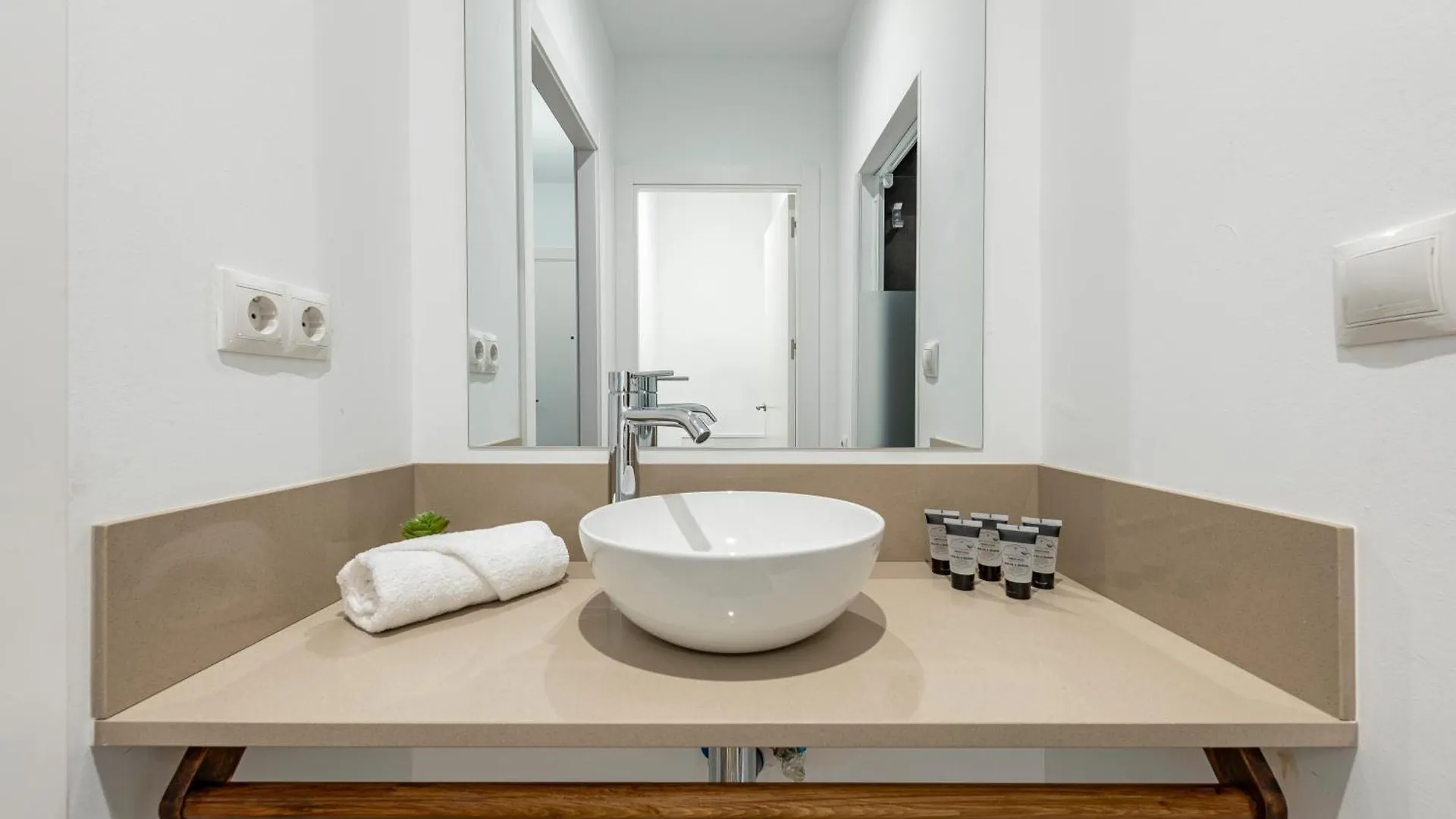 Old Town Experience Central Apartment Tarragona 0*,